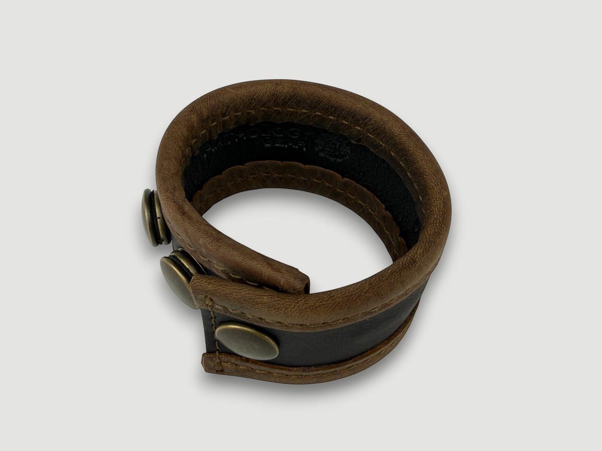 Flange Leather Cuff - Carbon Black / Whiskey Brown