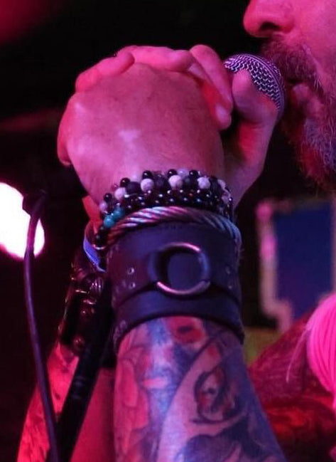 No Quarter - Carbon Black Leather Cuff