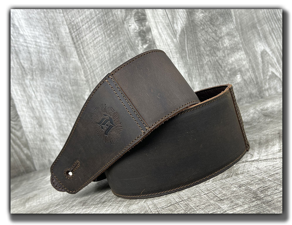 B-STOCK - The Reticent - Whiskey Brown 3" Leather Guitar Strap (1)