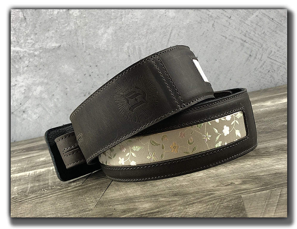 Sakura - Aged Steel Leather Guitar Strap