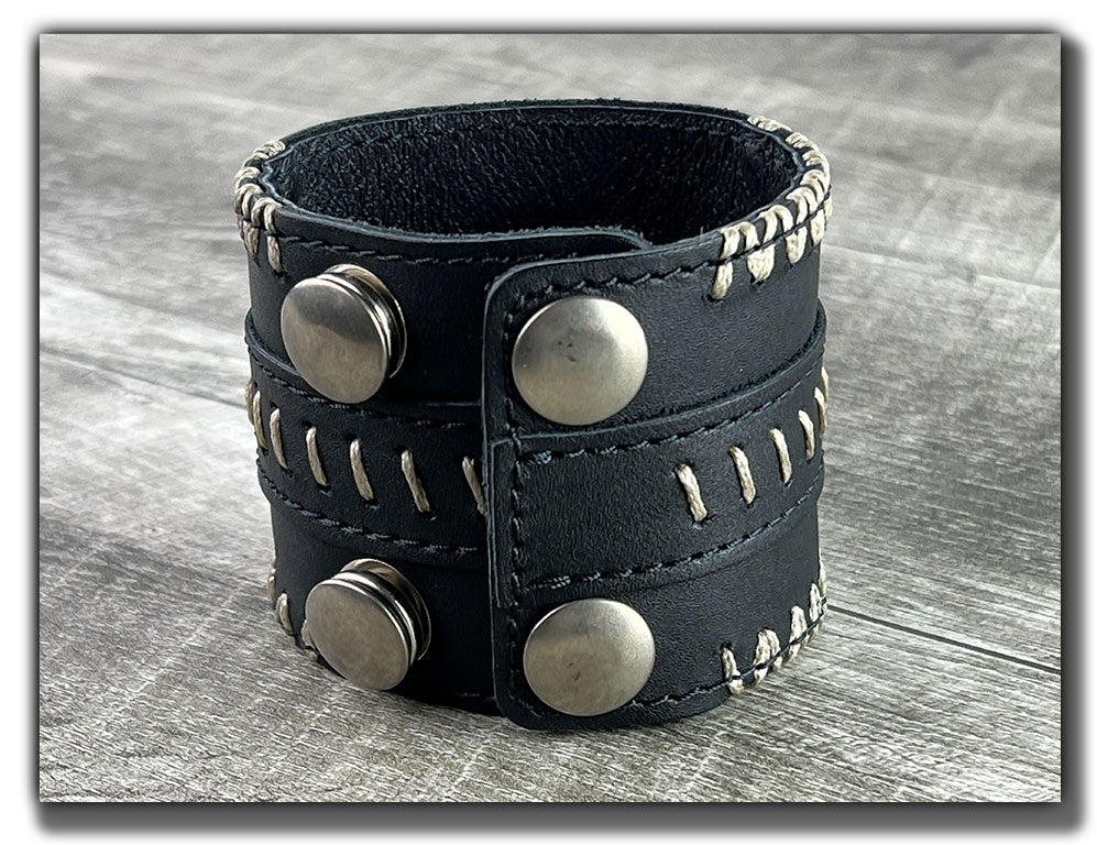 No Quarter - Carbon Black Leather Cuff