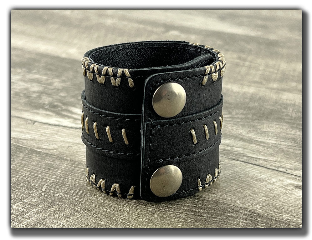 No Quarter - Carbon Black Leather Cuff