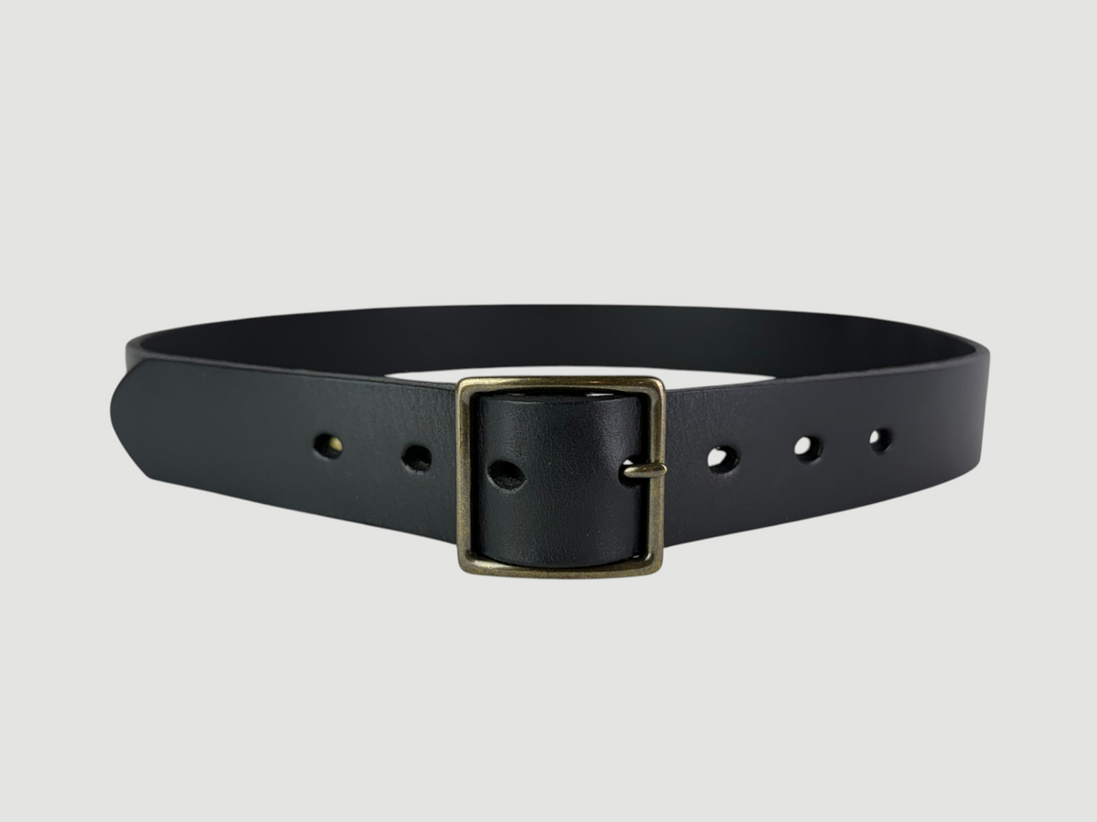"Folio" Leather Belt - 1 1/4" Wide, Raven Black, No Stitching, Center Bar Buckle, Antique Brass