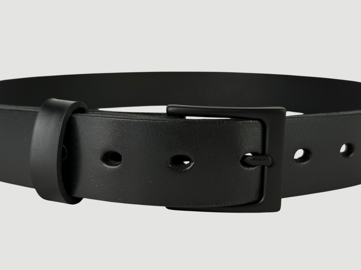 "Folio" Leather Belt - 1 1/4" Wide, Raven Black, No Stitching, Heel Bar Buckle, Matte Black