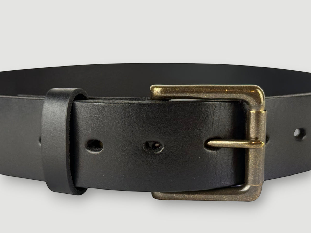 "Folio" Leather Belt - 1 1/2" Wide, Raven Black, No Stitching, Roller Bar Buckle, Antique Brass