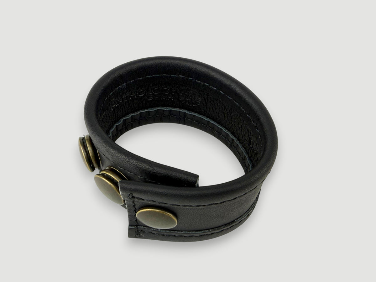 Flange - Carbon Black Leather Cuff