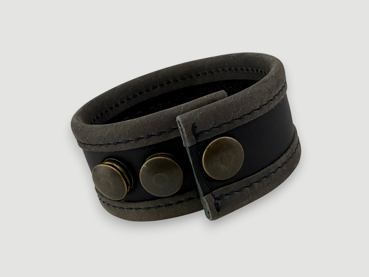 Flange Leather Cuff - Carbon Black / Aged Steel