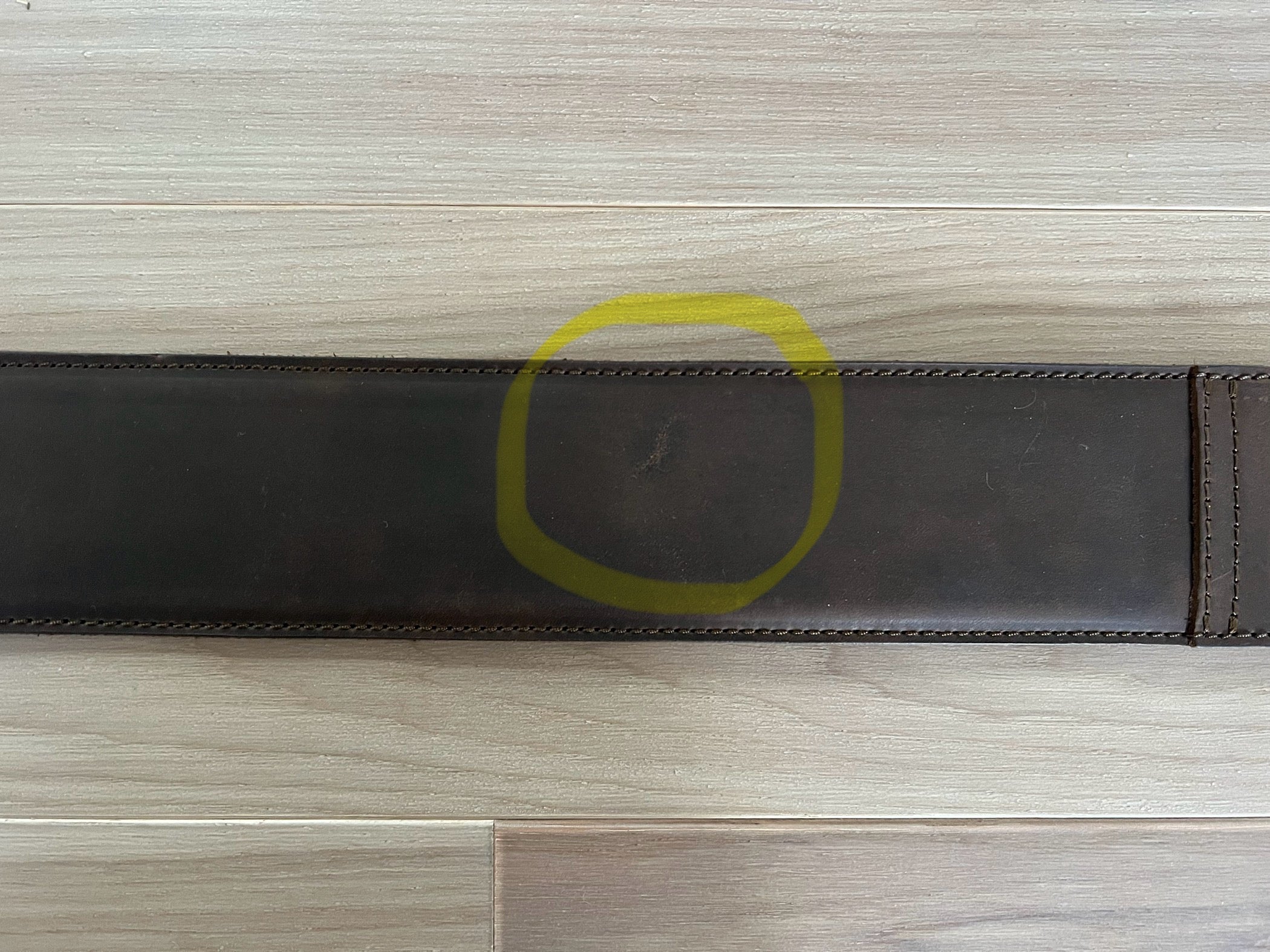 B-STOCK - The Reticent - Whiskey Brown 2" Leather Guitar Strap (4)