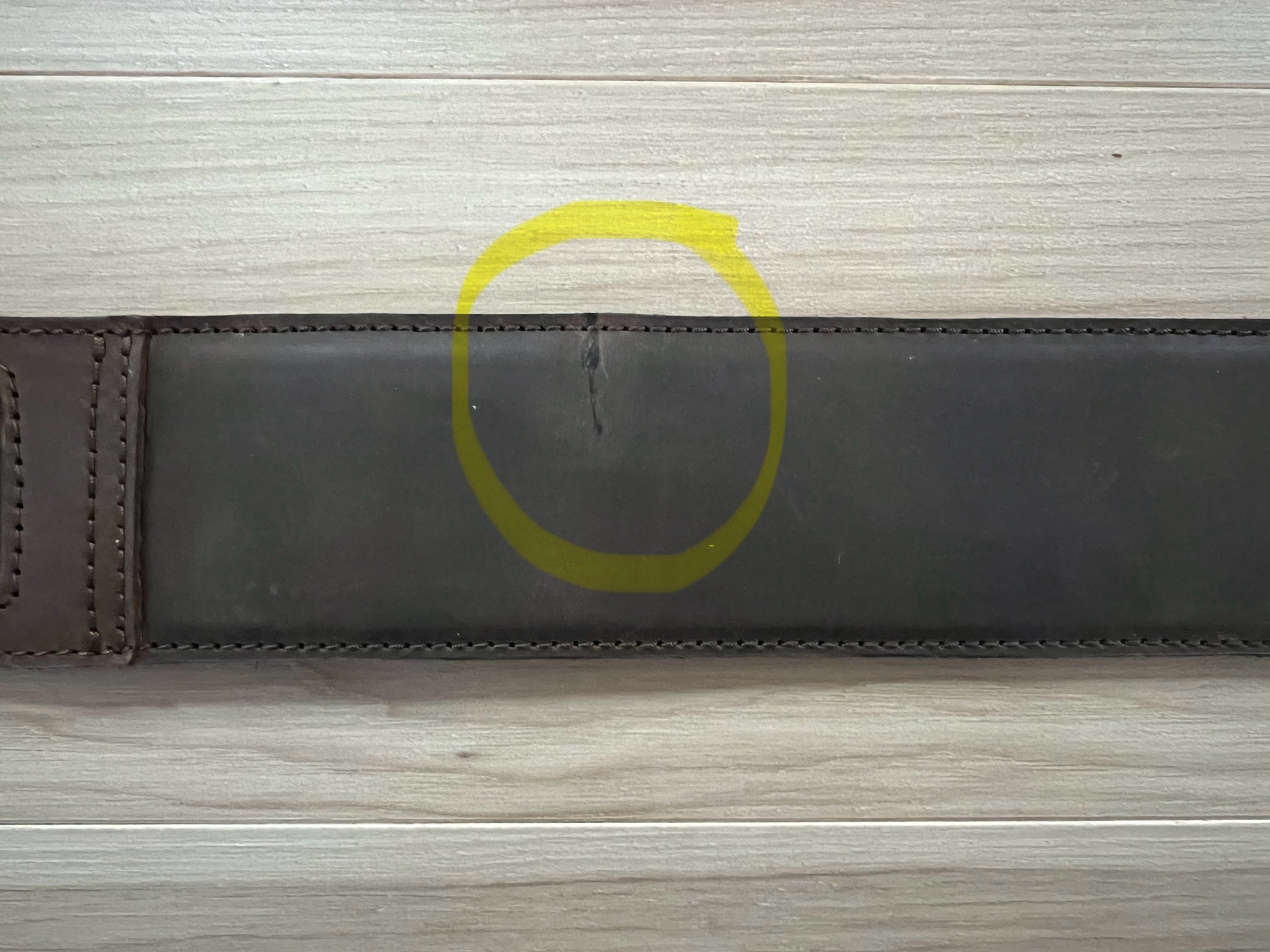 B-STOCK - The Reticent - Whiskey Brown 2" Leather Guitar Strap (3)