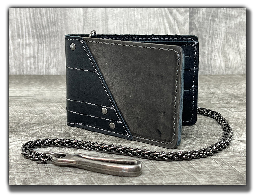 Chain Wallet with Guitar Pick Slots (With or Without Chain) - Carbon Black/Aged Steel