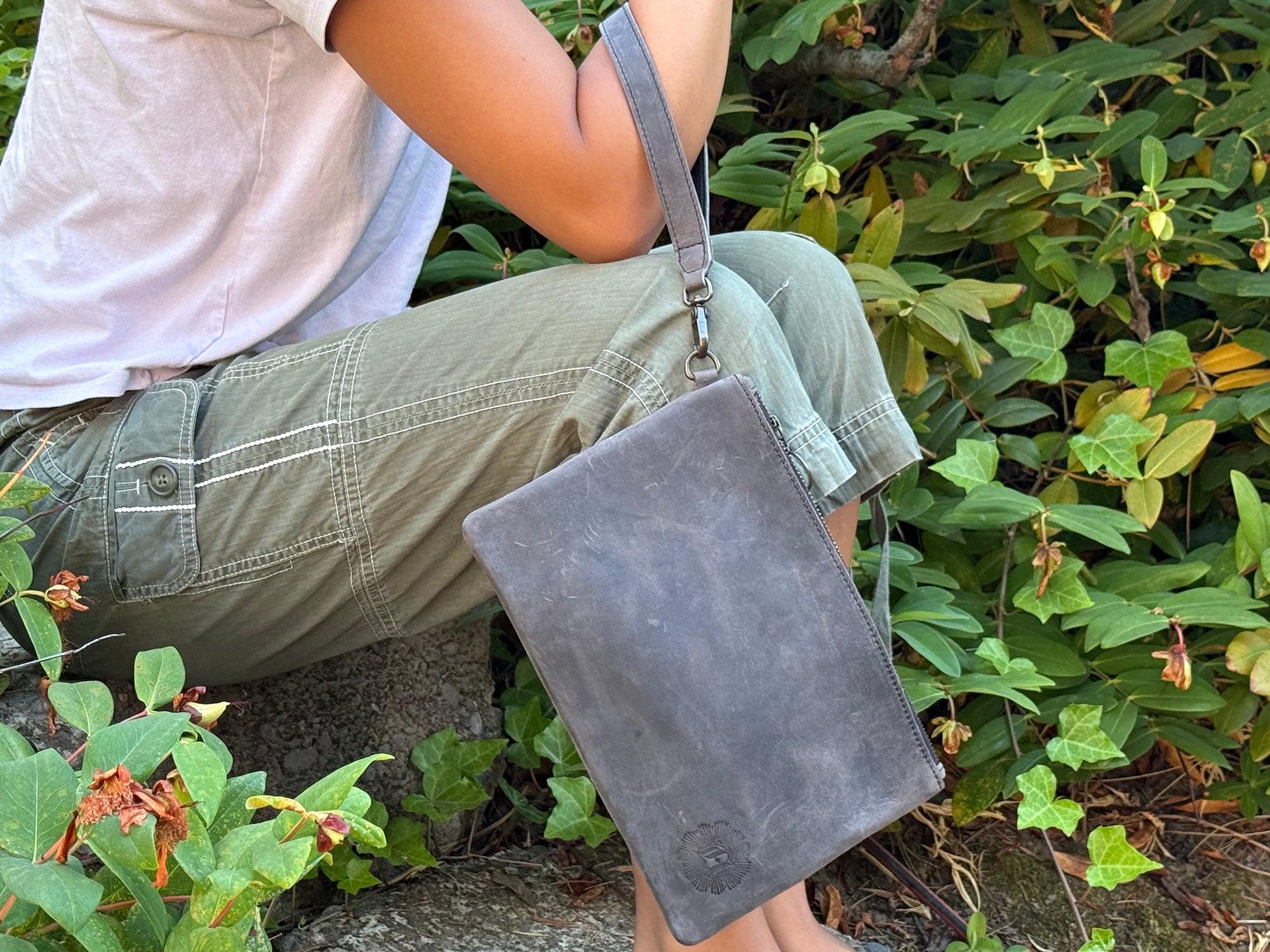 Leather Zipper Pouch - Aged Steel